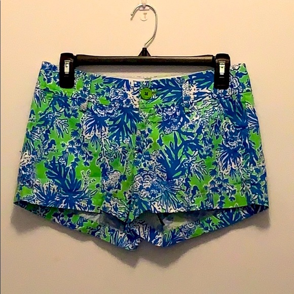 Lilly Pulitzer Walsh Shorts size 00 - Picture 2 of 7